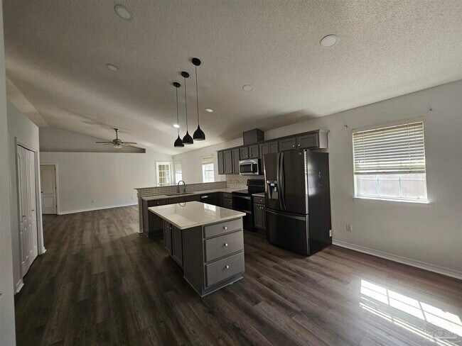 Photo - 647 Mozingo Ln