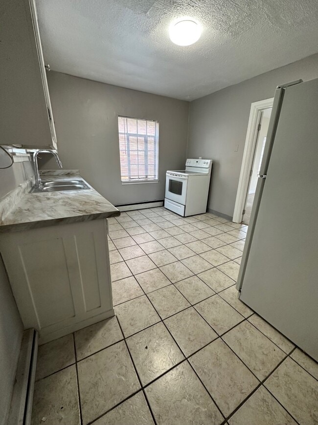 Photo - 4323 Clairton Blvd
