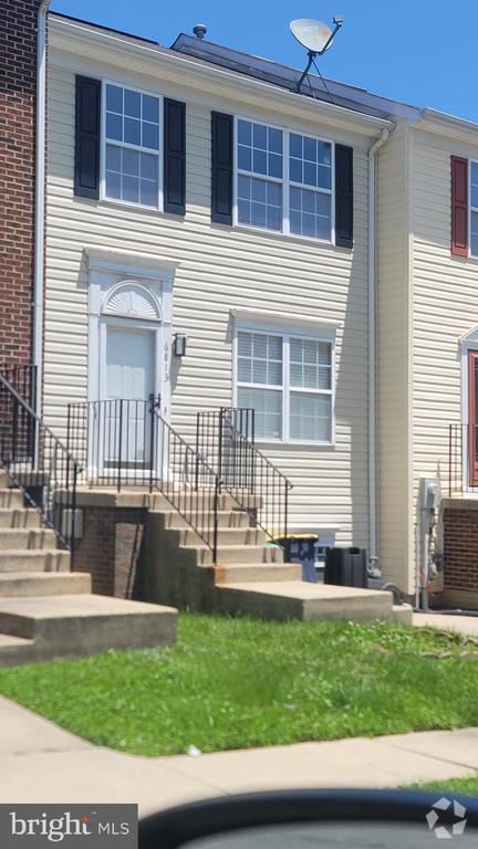 Building Photo - 6813 Forbes Blvd Rental