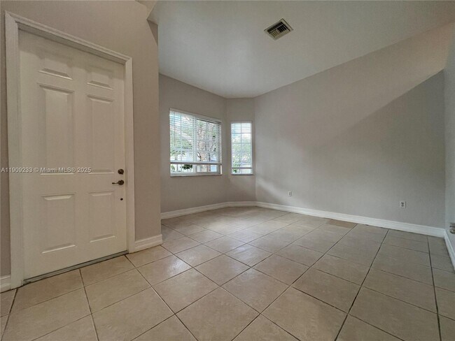 Photo - 1975 NW 100th Way