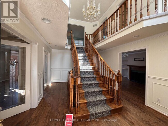 Photo - 109 Carlyle Crescent