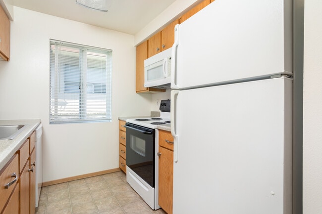 Photo - 6015 California Ave SW Unit 2bedroom