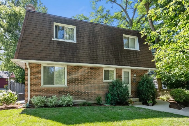 Photo - 2500-2502 Green Bay Rd Unidad 2502