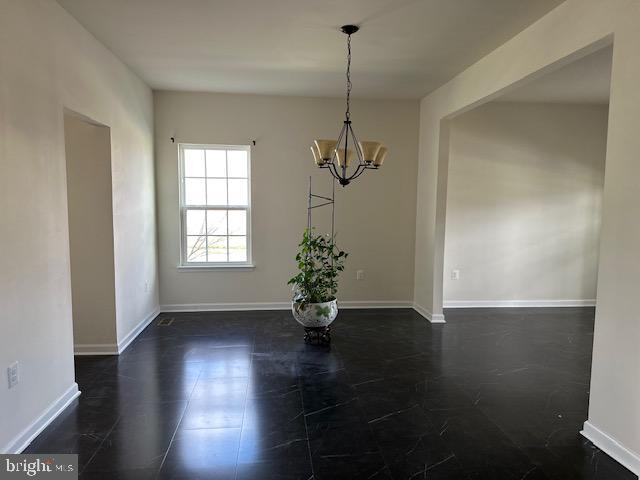 Photo - 25067 Great Berkhamsted Dr