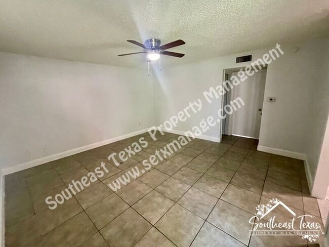 Photo - 5108 10th St