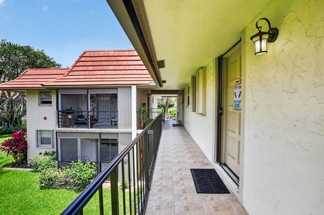 Photo - 1050 NW 13th St Unit 281d