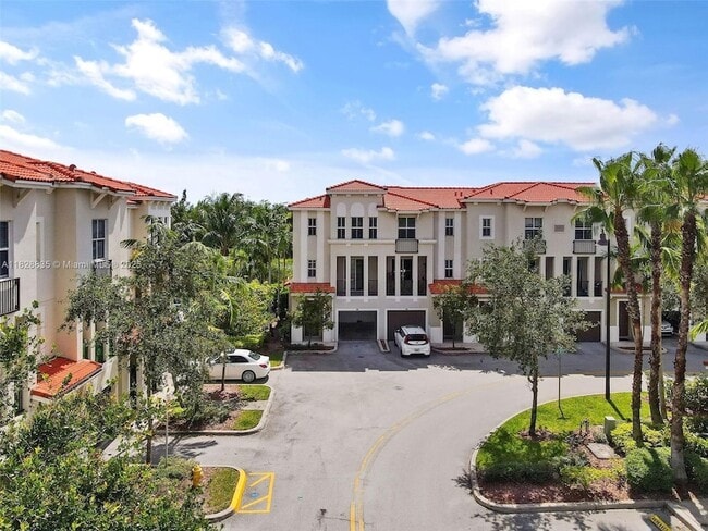 Building Photo - 10170 SW 7th St Rental