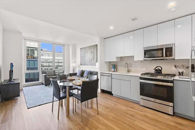 57 Bank St Unit SI ID1040037P