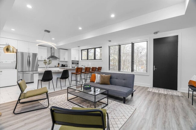 Building Photo - 585 Queens Ave Unit SI ID1388886P