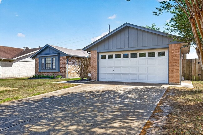 Photo - 18735 Glen Briar Ln