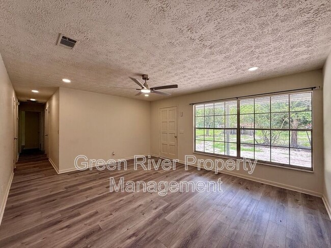 Photo - 7398 Worthington Rd