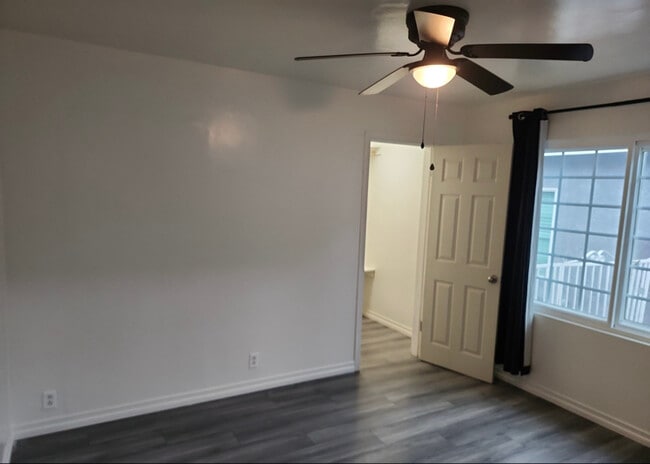 Photo - 306 W Sunkist St