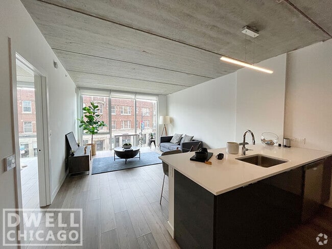 Building Photo - 3914 N Broadway St Unit 1 Rental
