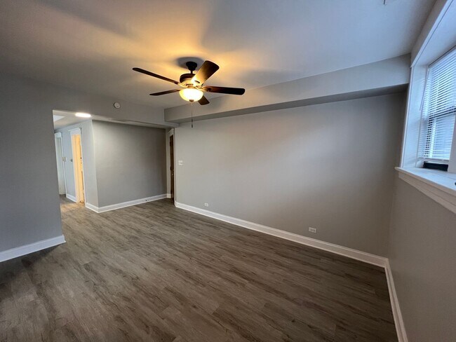 Photo - 3614 N. Paulina-3614-G Unidad 3614-G