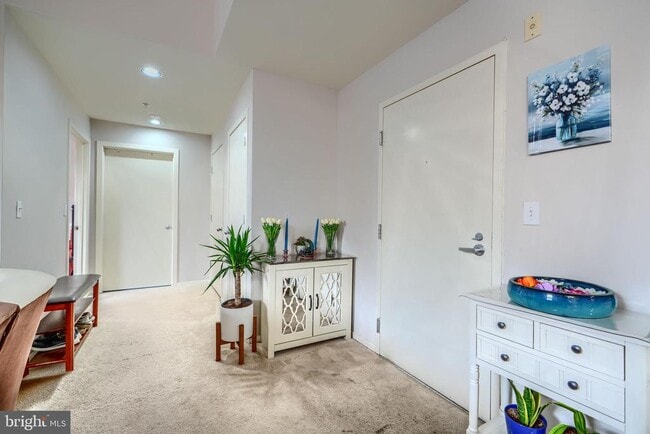 Building Photo - 1211 Light St Unit 208 Rental