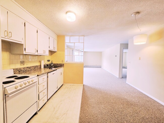 Photo - 50 Green St Unit 361