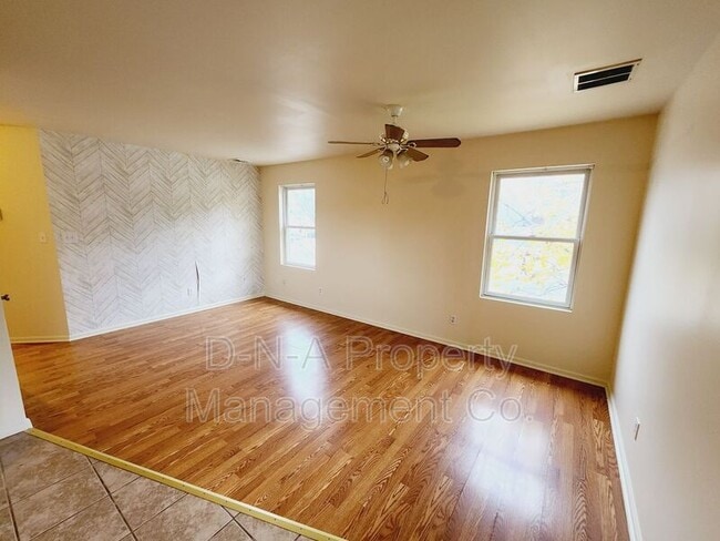 Photo - 10 N Fourth Street