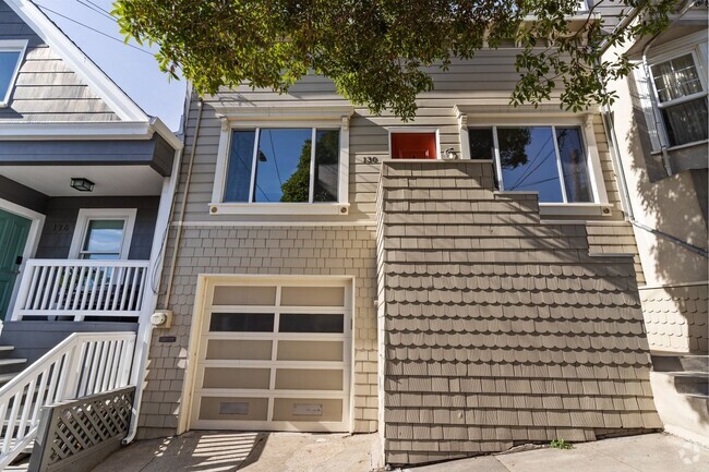 Building Photo - 2 Bed + Bonus Room + Office, 2 Bath Bernal... Rental