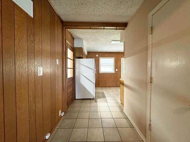Photo - 1401 E 23rd Ave