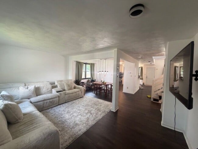 Photo - Saratoga Place
