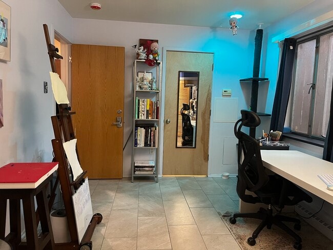 Photo - 921 E Huron St Unit #2