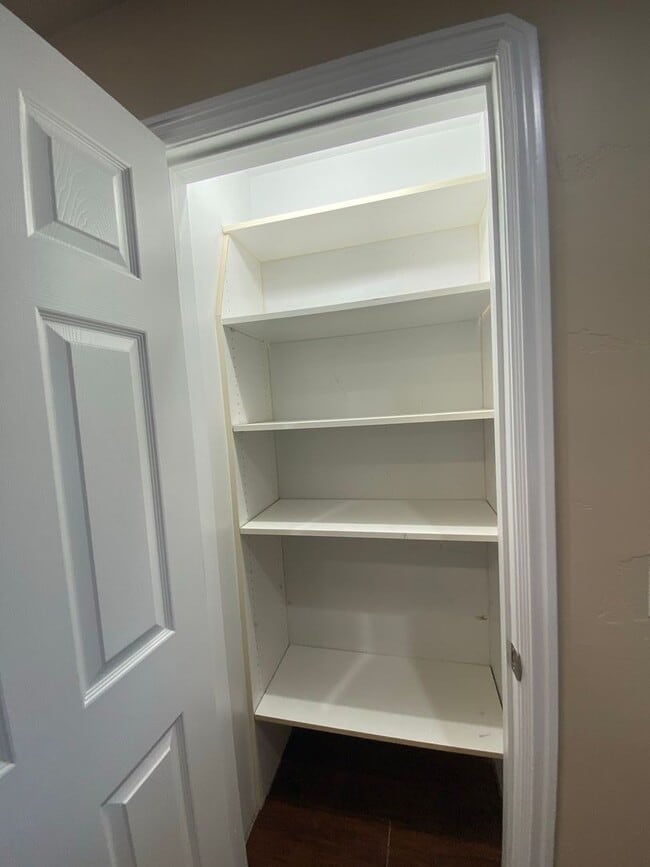 Photo - M400 UTILITES INCLUDED Canyon Street Apartment