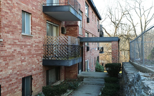 Photo - 3209 Bishop Street