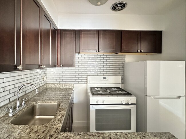 Photo - 6830 N Sheridan Rd Unit 453