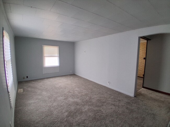 Photo - 913 Forrest St