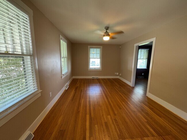 Photo - Nice location within walking distance to downtown Harrisonburg!