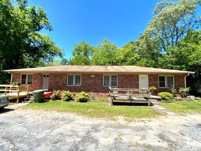 Photo - 106 Cantrell Dr