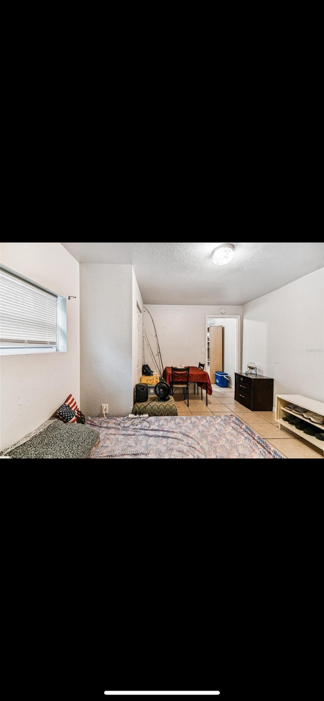 Photo - 1414 17th St W