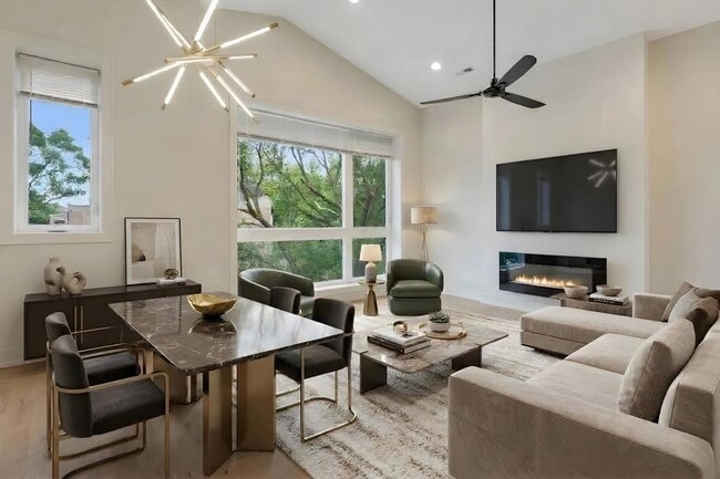 Photo - 4607 S St Lawrence Ave