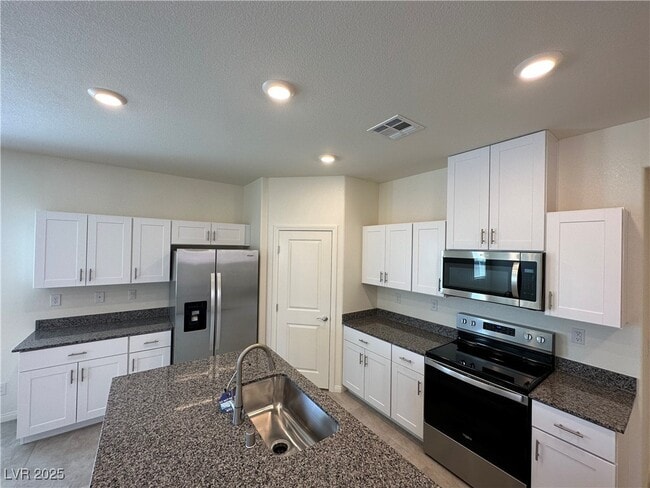 Photo - 1621 Pinedale St