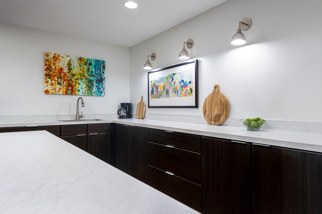 Hummingbird Cove Apartments