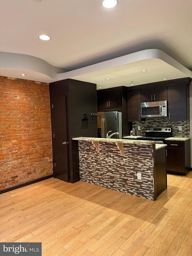 Photo - 1217 Montrose St Townhome