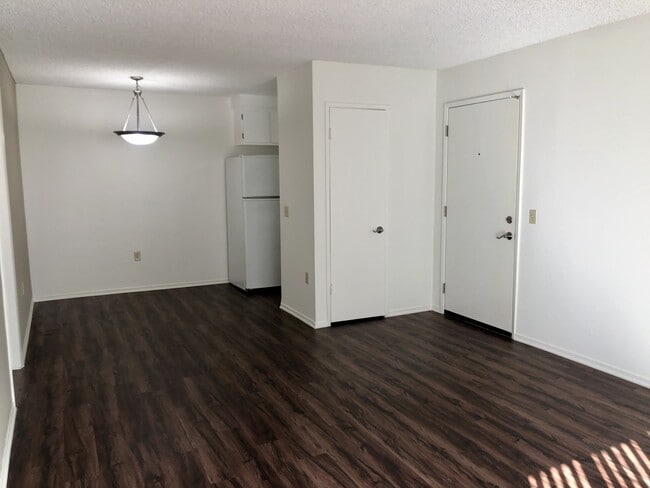Concord Square Apartments