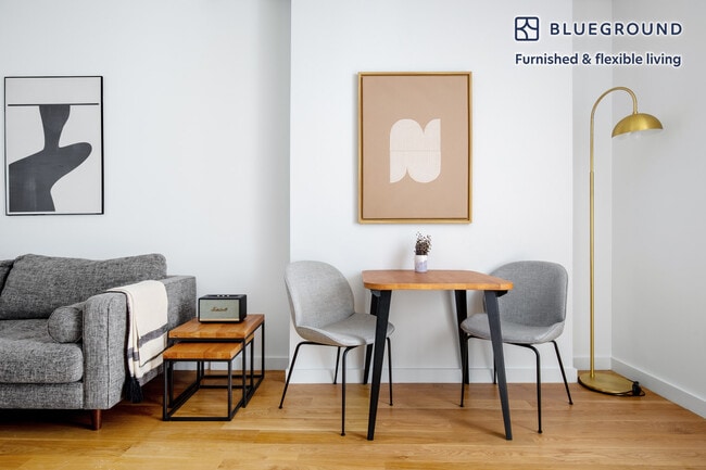 Photo - 137 Thompson St Unit FL2-ID548