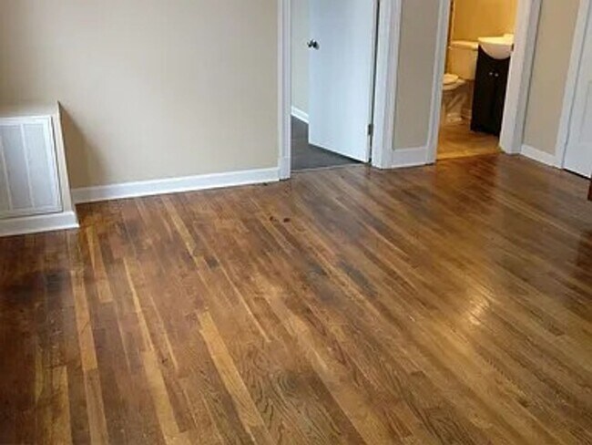 Photo - 805 Eva St Unit B