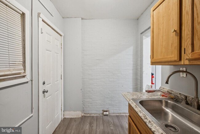 Photo - 1316 W Clementine St