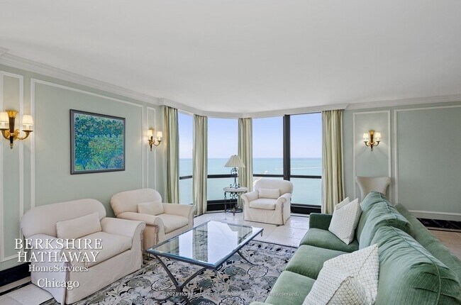 990 N Lake Shore Drive