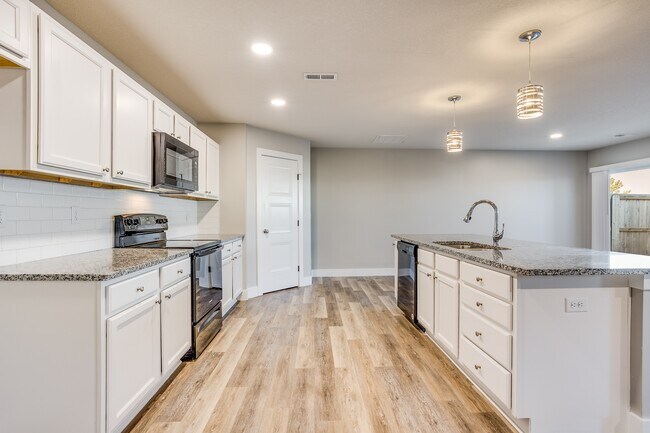 Photo - 8814 W Haylee St