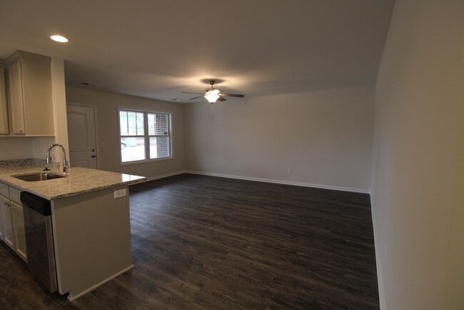 Photo - 578 Brushwood Dr