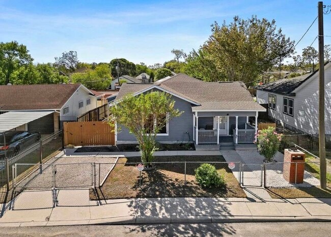 Building Photo - 206 Rigsby Ave