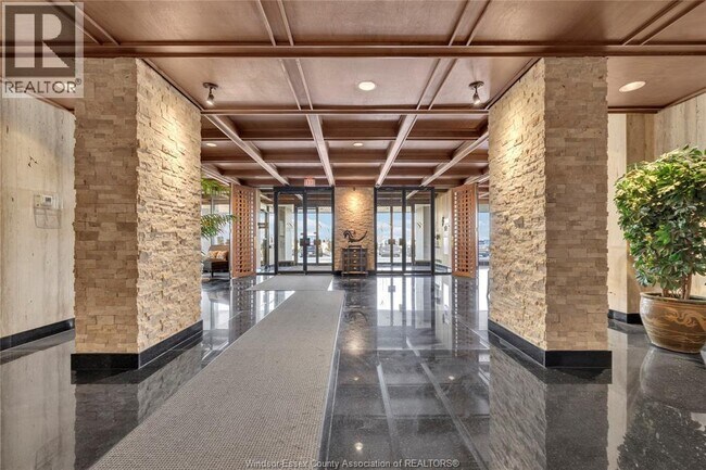 Photo - 5125 Riverside Dr E Unit 604