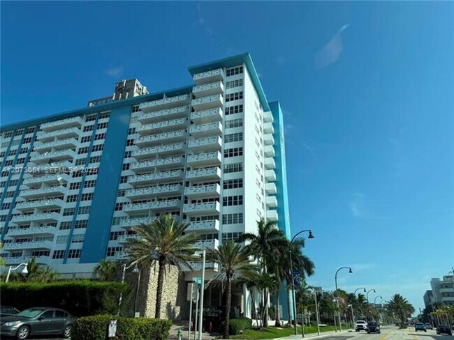 3111 N Ocean Dr