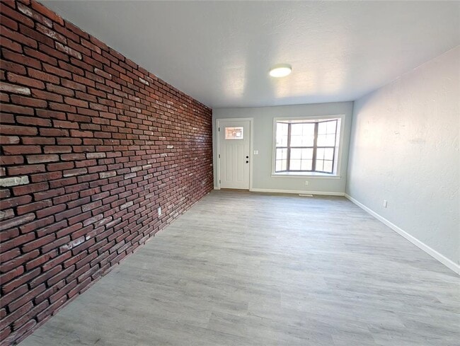 Photo - 10608 Tumilty Terrace