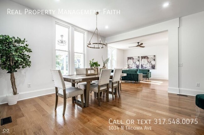 Photo - 1034 N Tacoma Ave