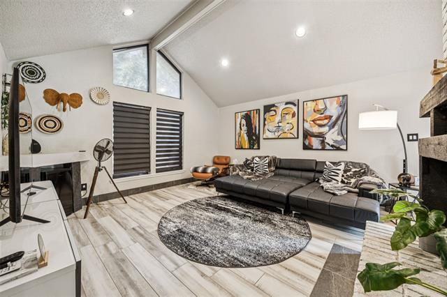 Photo - 3601 Colosseum Way