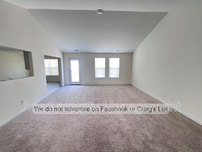 Photo - 1717 Ramsdale Rd